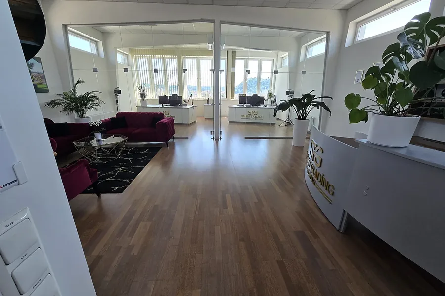 Arbeits- und Besprechungsbereich im Penthouse